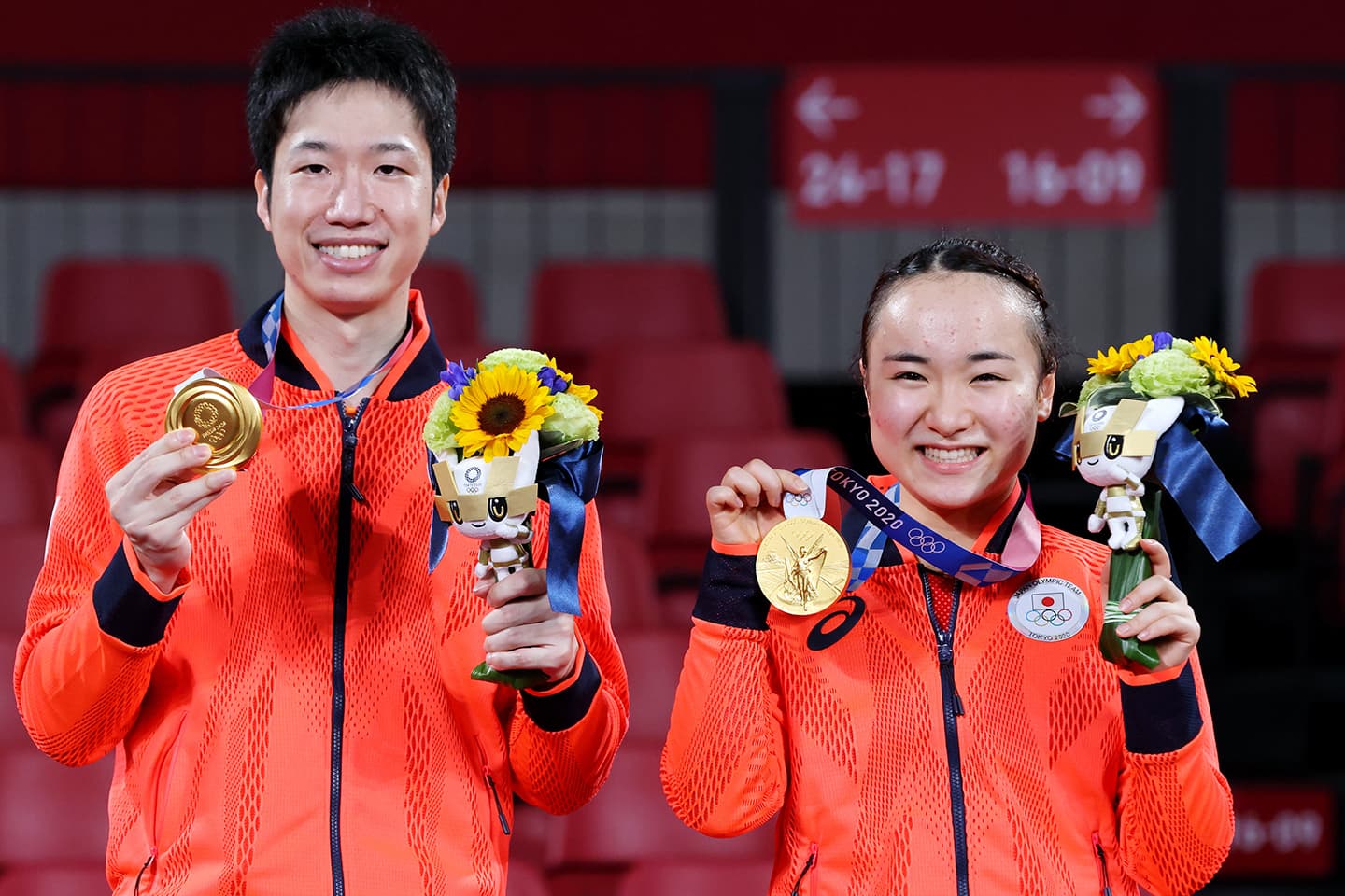 東京2020大会 混合ダブルスで金メダルを獲得した水谷隼選手と伊藤美誠選手のペア