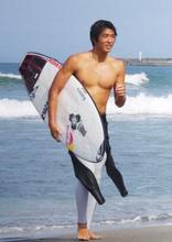 五十嵐、サーフィン会場で練習 東京五輪へ期待の２０歳