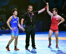 世界レス、太田忍が決勝進出 小川翔太は３位決定戦へ