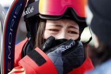 平昌の雪辱果たせず泣きじゃくる 鈴木沙織、スキー女子ＨＰ予選