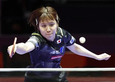世界卓球、日本女子はメダル確定 男子は中国に屈す