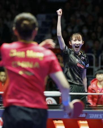 世界卓球団体戦、日本女子「銀」 決勝で中国に惜敗