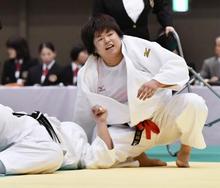 柔道、山部が３度目の女子日本一 リオ五輪代表に決定