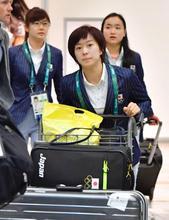 卓球の日本代表がリオ到着 石川「遠く感じなかった」