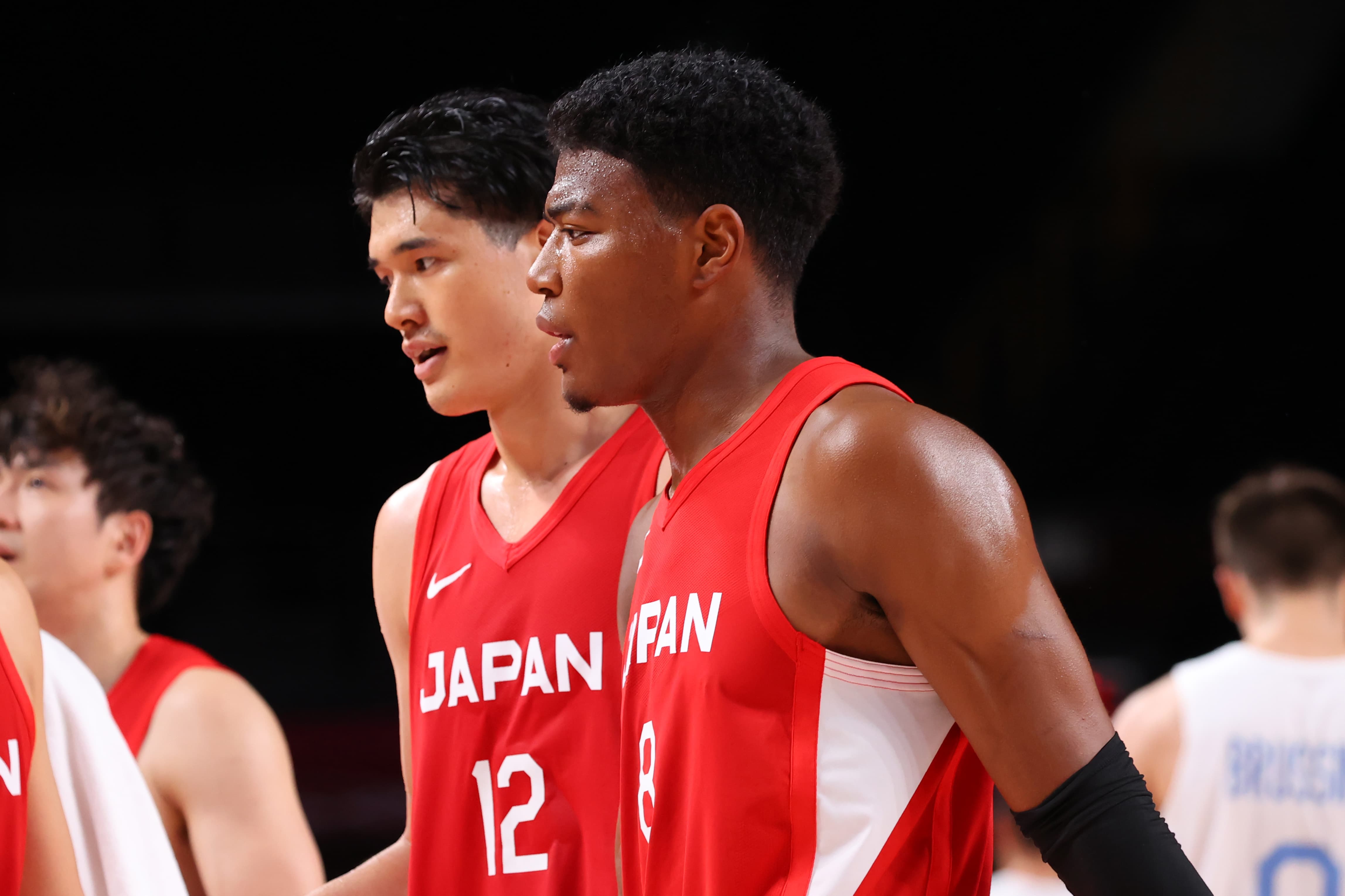NBAプレイヤーである八村塁選手と渡邊雄太選手が東京2020大会に出場
