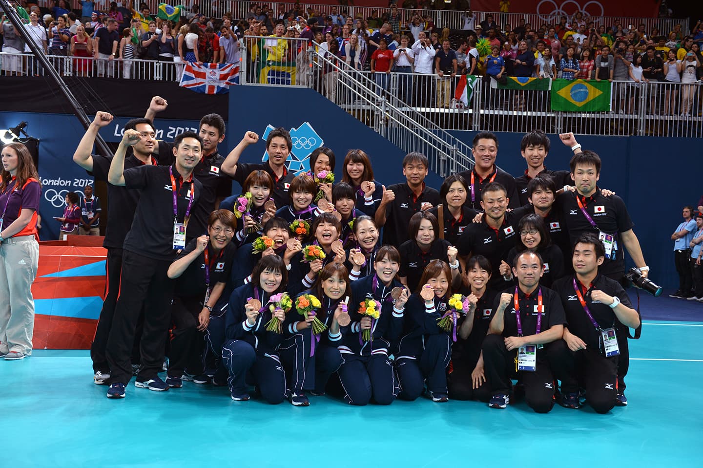 ロンドン2012大会バレーボール女子表彰式日本が銅メダル
