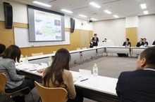 「第9回　アスナビ採用企業情報交換会　平成29年度新規採用企業」を開催