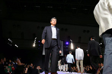 CO2のさらなる削減を求めて−COOL BIZコレクション2006に竹田会長が参加