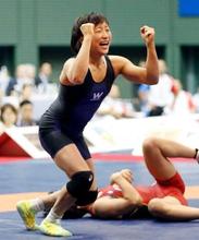 レスリング女子５０キロ級須崎Ｖ 全日本選抜