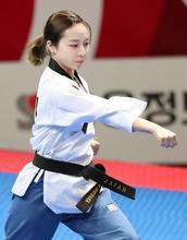 梅原は準々決勝敗退 テコンドー・１９日