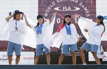 サーフィン、日本が団体初優勝 ワールドゲームズ