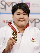 世界柔道、朝比奈が初の金メダル 男子は原沢銅、小川敗退