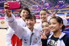 世界体操、日本女子は暫定２位 ４連覇狙う米国が首位