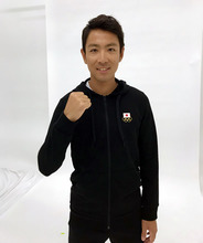 2019JOCシンボルアスリート　渡部暁斗選手（スキー・ノルディック複合）にウェアを贈呈