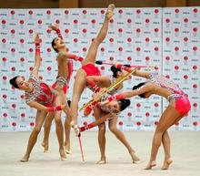 新体操団体の日本代表が練習公開 五輪前哨戦の世界選手権へ