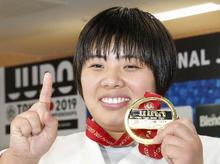 素根が初出場Ｖ、原沢は銀 世界柔道、朝比奈３位