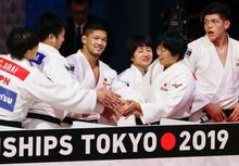 柔道、混合団体で日本が３連覇 フランス下す