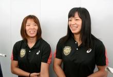 レス、川井姉妹「２人で金を」 世界選手権へ出発