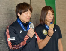 レスリング、川井梨紗子が帰国 姉妹で五輪「うれしい」