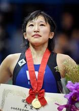 レスリング女子、須崎優衣が優勝 五輪アジア予選出場権を獲得