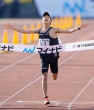 福岡国際、吉田祐也が初優勝 ２３歳、２度目のマラソン