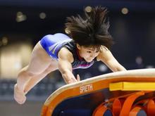 体操、個人総合は村上が首位通過 全日本選手権が開幕、女子予選