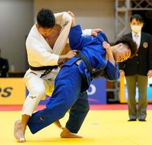 阿部一二三が勝利、初の五輪代表 柔道、２４分の大熱戦で丸山破る