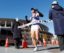 元旦競歩、男子は住所が優勝 女子は五輪代表の岡田がＶ