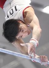 体操、１８歳北園丈琉が首位 個人枠の内村航平は鉄棒トップ