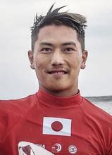 サーフィン日本勢４人が４回戦へ 東京五輪の最終予選