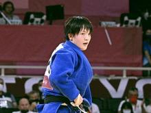 柔道の新井千鶴が金メダル 女子は今大会２個目、７０キロ級