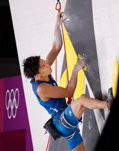 楢崎智亜が決勝に進出 スポーツクライミング・３日