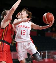 日本女子、初の４強入り バスケットボール・４日