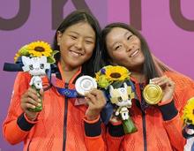 スケボー女子、金銀独占 レスリング川井友が優勝