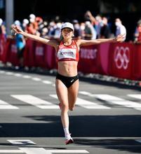 女子マラソン、一山は８位 陸上・７日