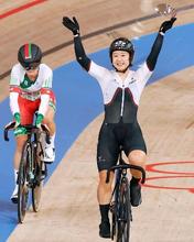 バスケ女子、躍進の「銀」 自転車梶原も、初メダル