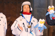 【ユニバーシアード冬季大会】2月4日、日本代表選手団は、金メダル1、銀メダル1、銅メダル1を獲得