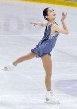 宮原知子、女子ＳＰで首位 フィギュア東京選手権