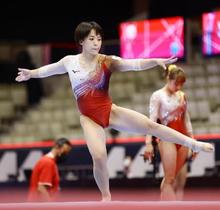 村上茉愛は床運動、平均台のみ 世界体操女子の練習スタート