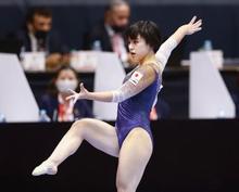 床運動で村上が２度目Ｖ １８歳芦川は女子最年少金