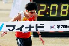 最後の福岡国際、ギザエが初優勝 日本勢最高の２位に細谷