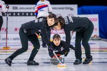 ロコ３連勝、コンサは黒星先行 カーリング北京五輪最終予選