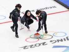 日本のロコ・ソラーレは２勝目 カーリング・１２日