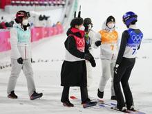 五輪ジャンプ、男子団体は５位 カーリング女子、４勝２敗に