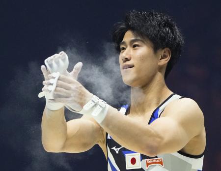 橋本が鉄棒で銀 体操の世界選手権最終日