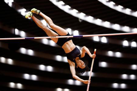 青木益未が女子６０ｍ障害４連覇 陸上の日本室内選手権