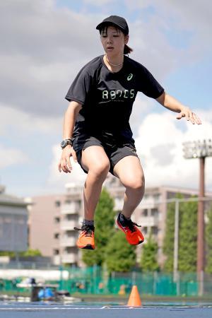 三木「期待に応えたい」 スノボ女王、今季へ決意