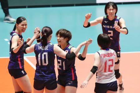 バレー女子、日本は開幕３連勝 パリ五輪予選、Ｂ組首位に