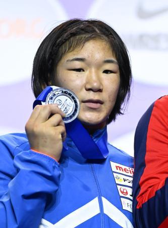 藤波がＶ２、１２７連勝に 世界レスリング、元木２位
