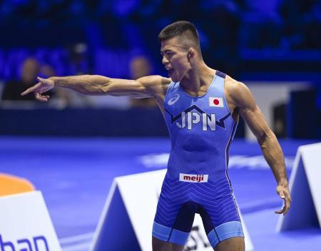 文田健一郎、日下尚が五輪代表に 世界レスリング第７日